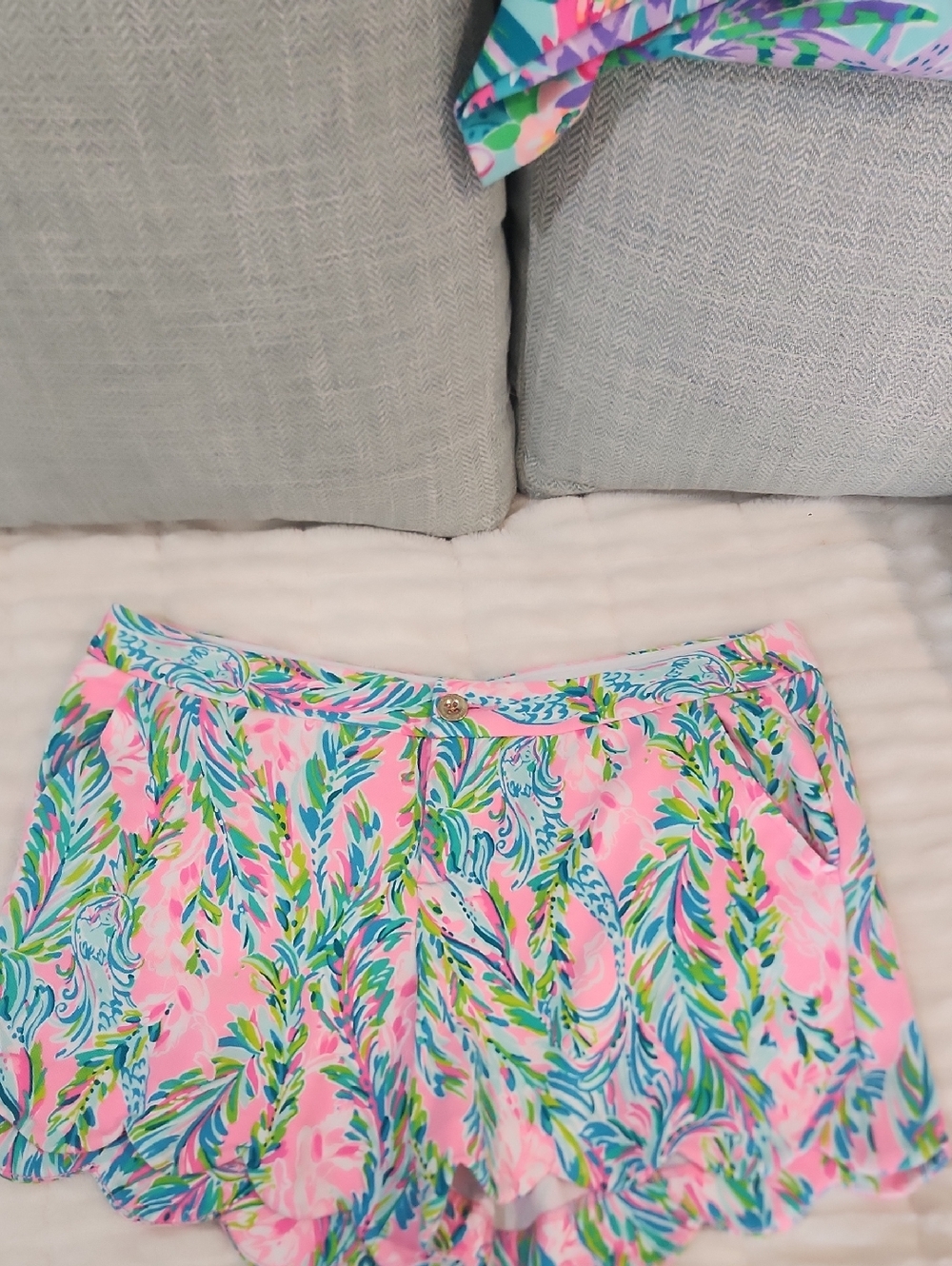 Lilly Pulitzer Pink Floral Leaf Print Shorts